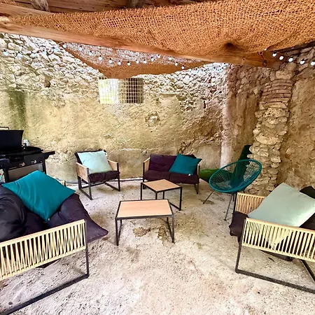 Le Jardin De Grignan Apartament *